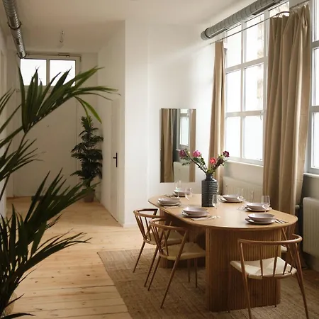 Appartement Modern Design 75sq In Mitte Berlijn
