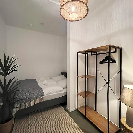 Modern Design 75sq In Mitte Berlin