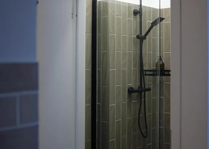 Modern Design 75sq In Mitte Appartamento