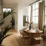 Апартаменты Modern Design 75sq In Mitte Берлин